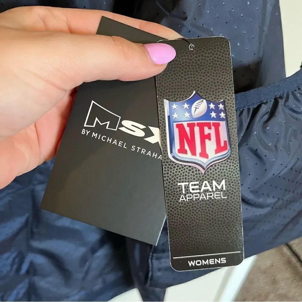 Seattle Seahawks NFL Women's Light Weight Jacket - Picture 13 of 16